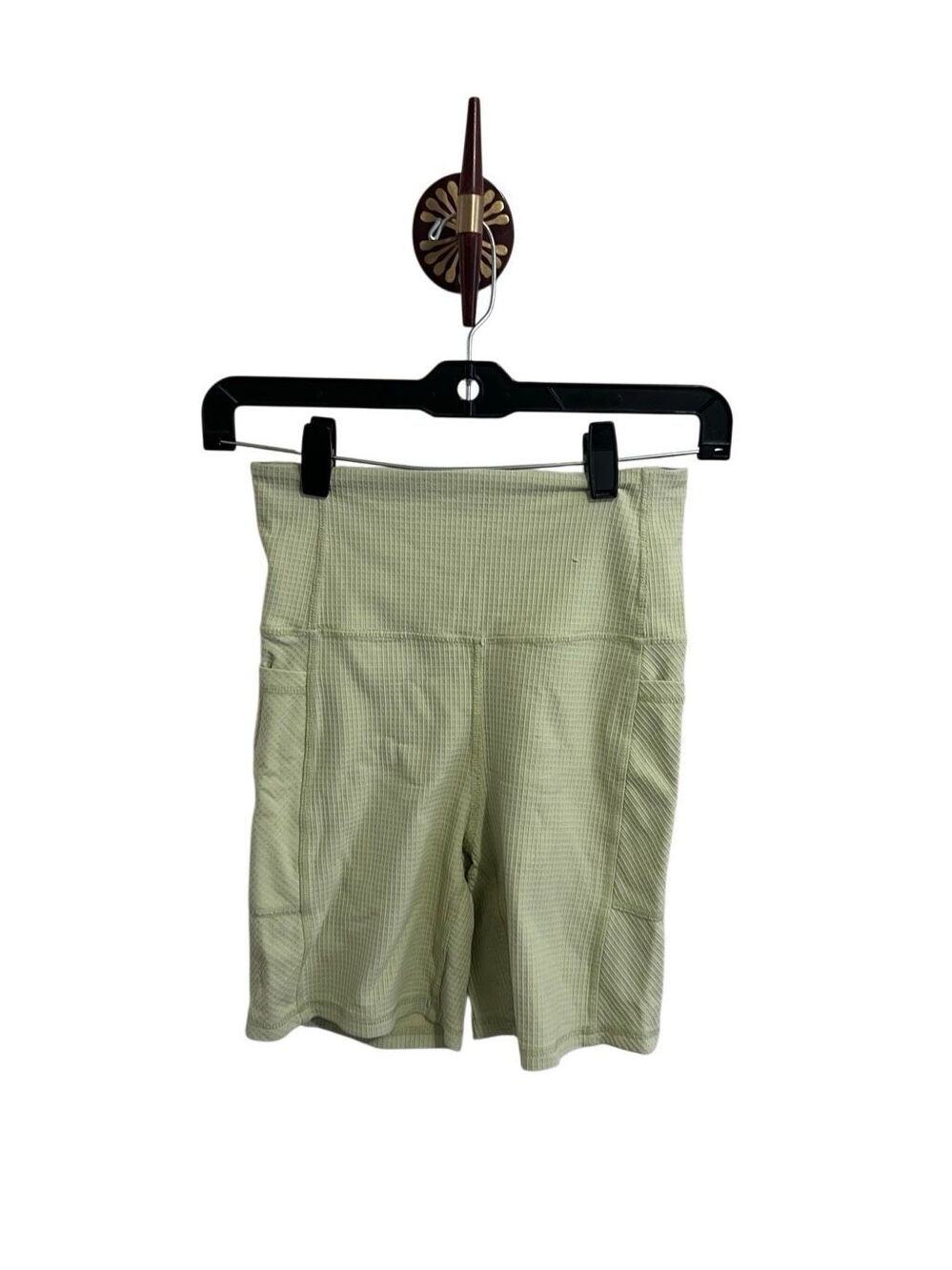 Stone Fox Active Textured Light Green Bike Shorts Pockets size M Medium